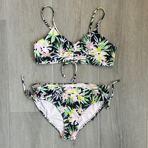 Volcom Floral Bikini Set girls  size  12 - Picture 1 of 16